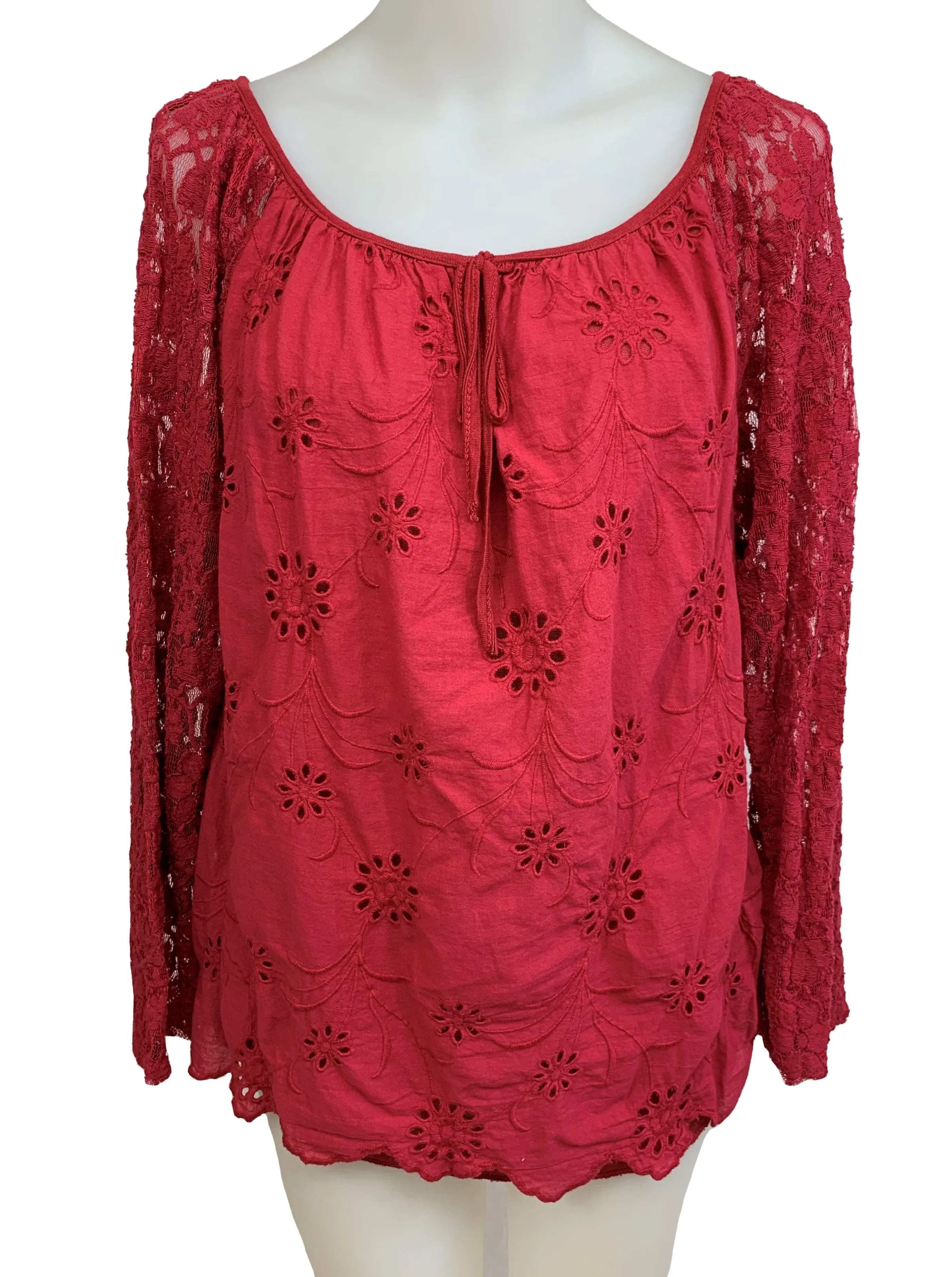 Blouse doublée brodée