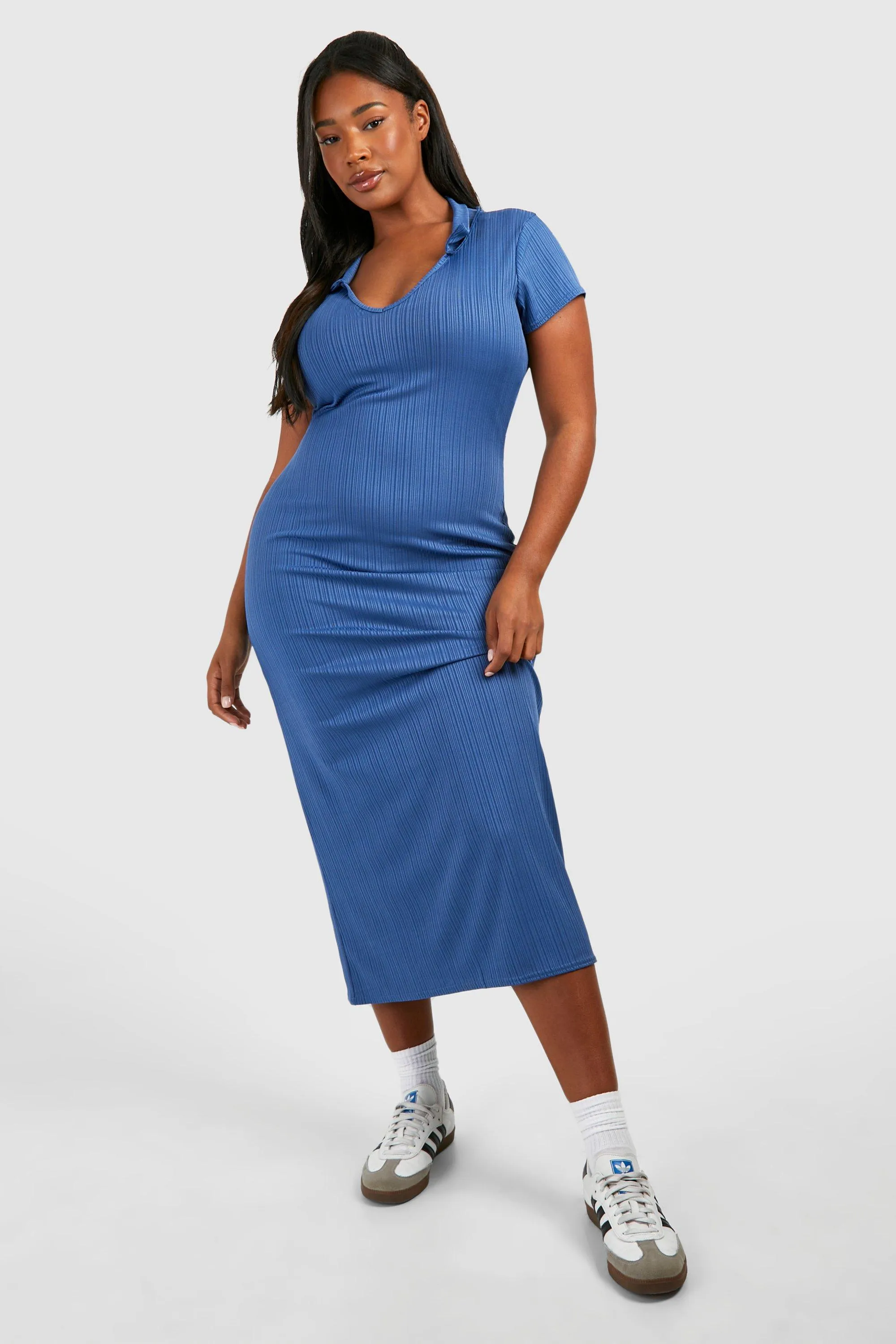 Grande taille - Robe mi-longue côtelée à manches courtes