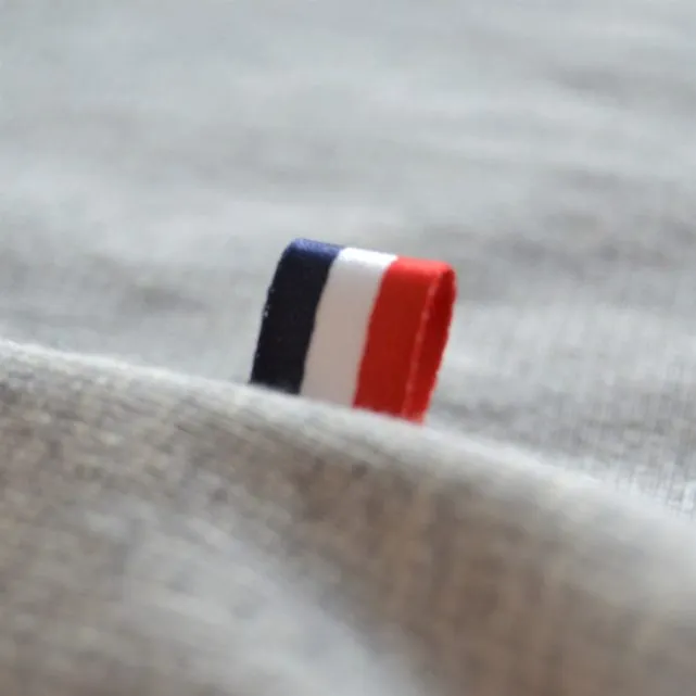 Le Confortable 3.0 Sweat à capuche gris chiné - Nouvelle Ere Evian