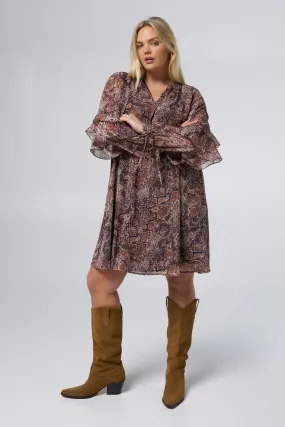 Robe à manches volantées