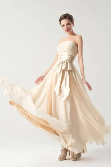 Robe longue champagne bustier plissée avec nœud papillon pour cortège mariage