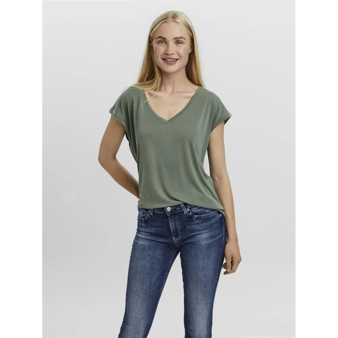 T-shirt longueur regular col en v manches courtes vert Ruth | 3 Suisses